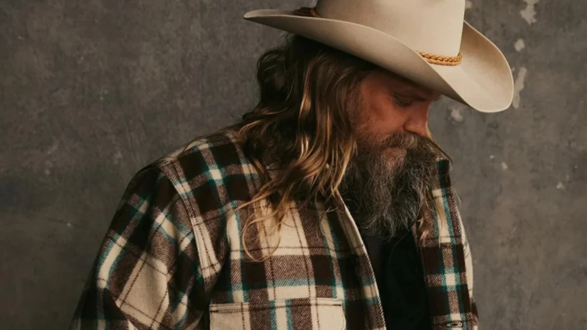 Filson Teams up with Chris Stapleton on the “Coolest” Mackinaw Wool Cruiser Yet