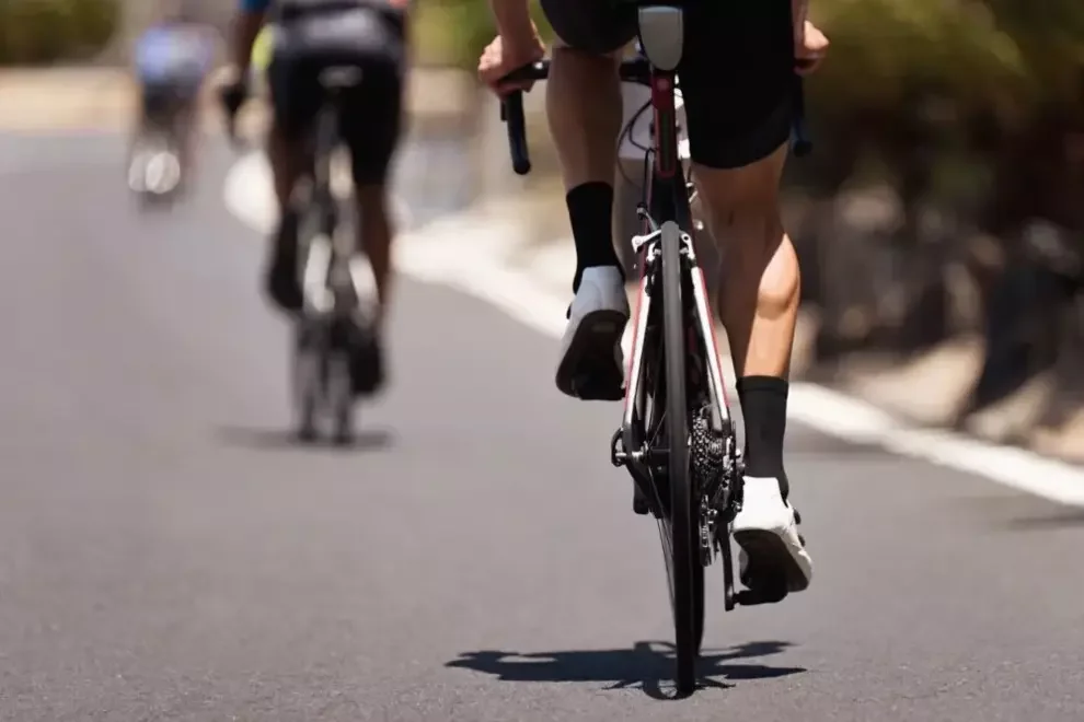 How Quadriceps Muscle Shape Can Influence Cycling Cadence and Torque