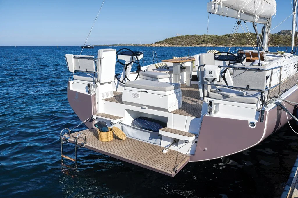 Beneteau Oceanis 52 Review: A Fast, Flexible 52-Foot Cruising Sailboat