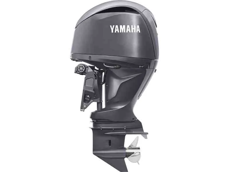 Yamaha outboard with electric steering